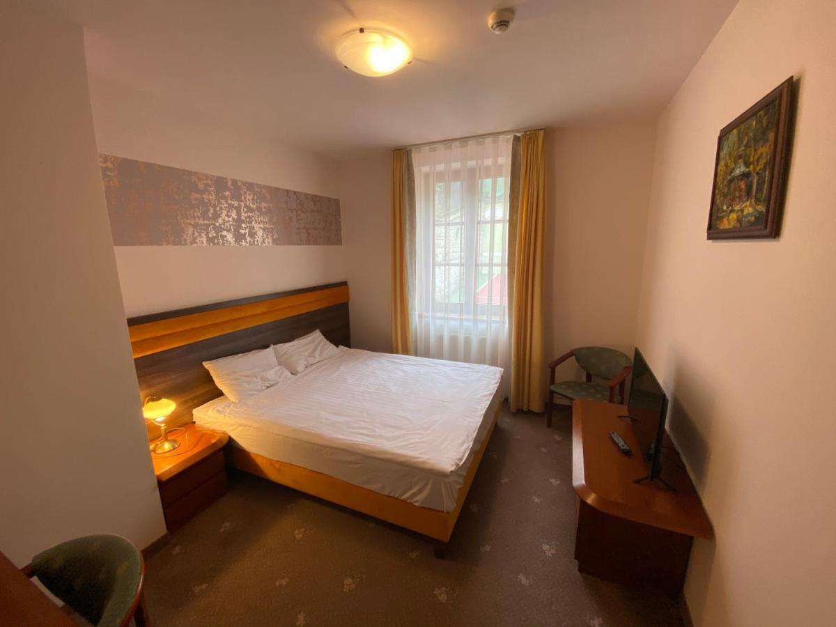 Hotel Grant Krynica-Zdrój Kültér fotó