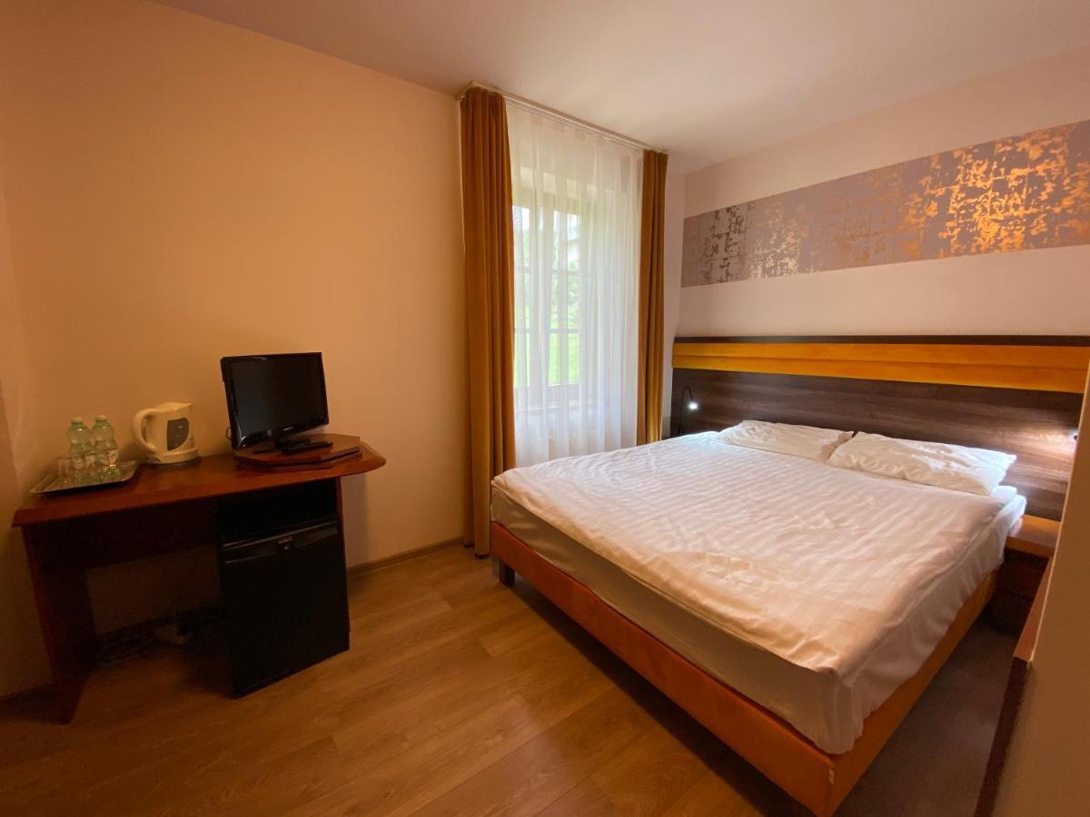 Hotel Grant Krynica-Zdrój Kültér fotó