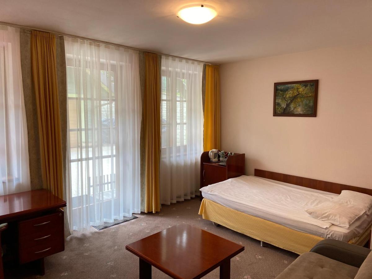 Hotel Grant Krynica-Zdrój Kültér fotó
