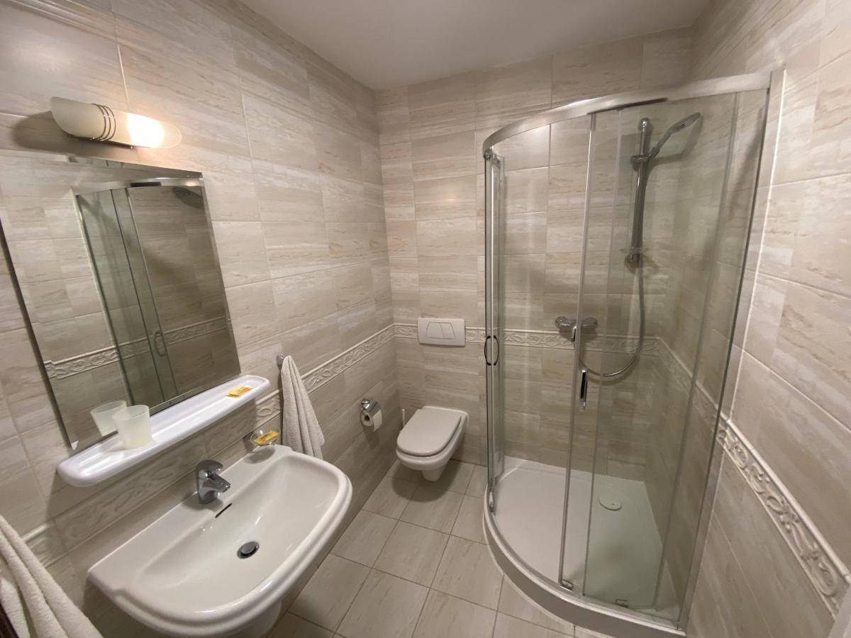 Hotel Grant Krynica-Zdrój Kültér fotó