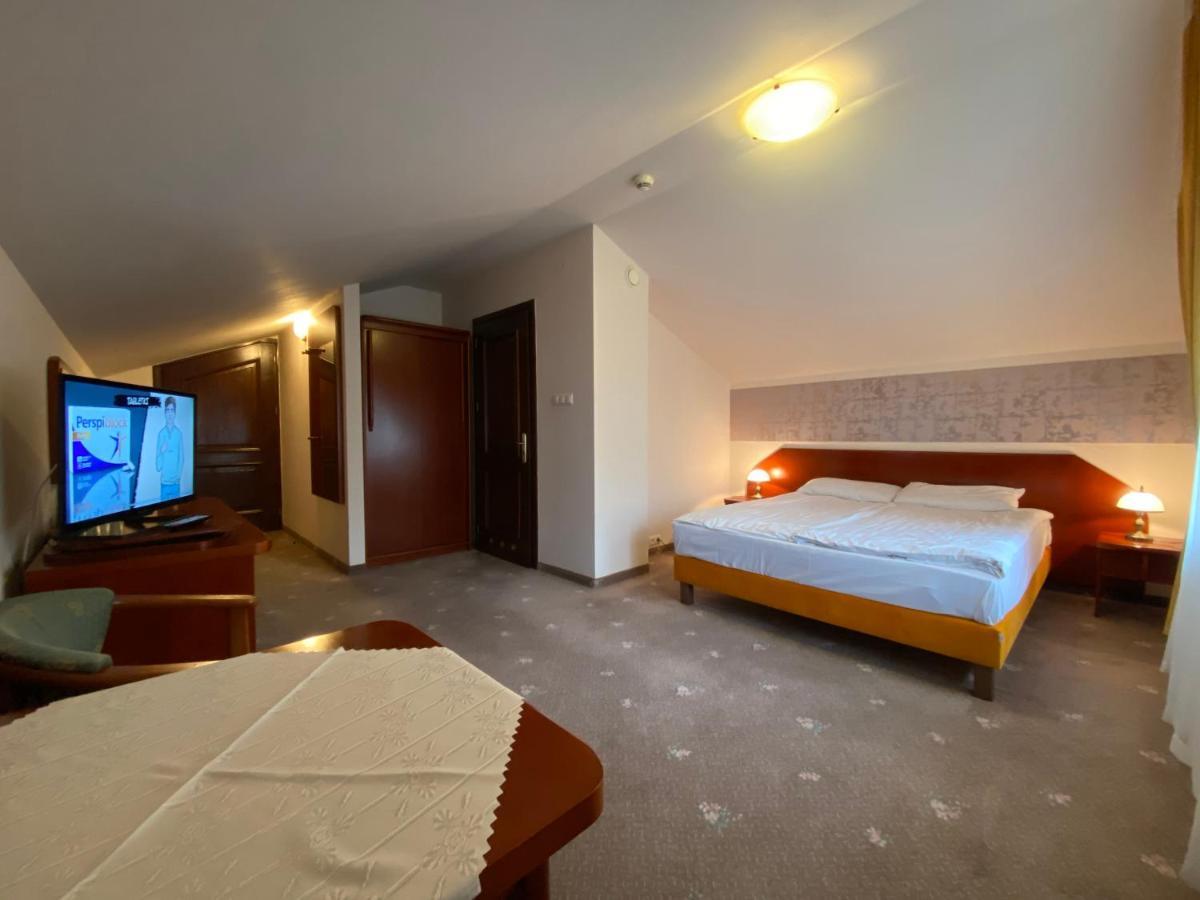 Hotel Grant Krynica-Zdrój Kültér fotó
