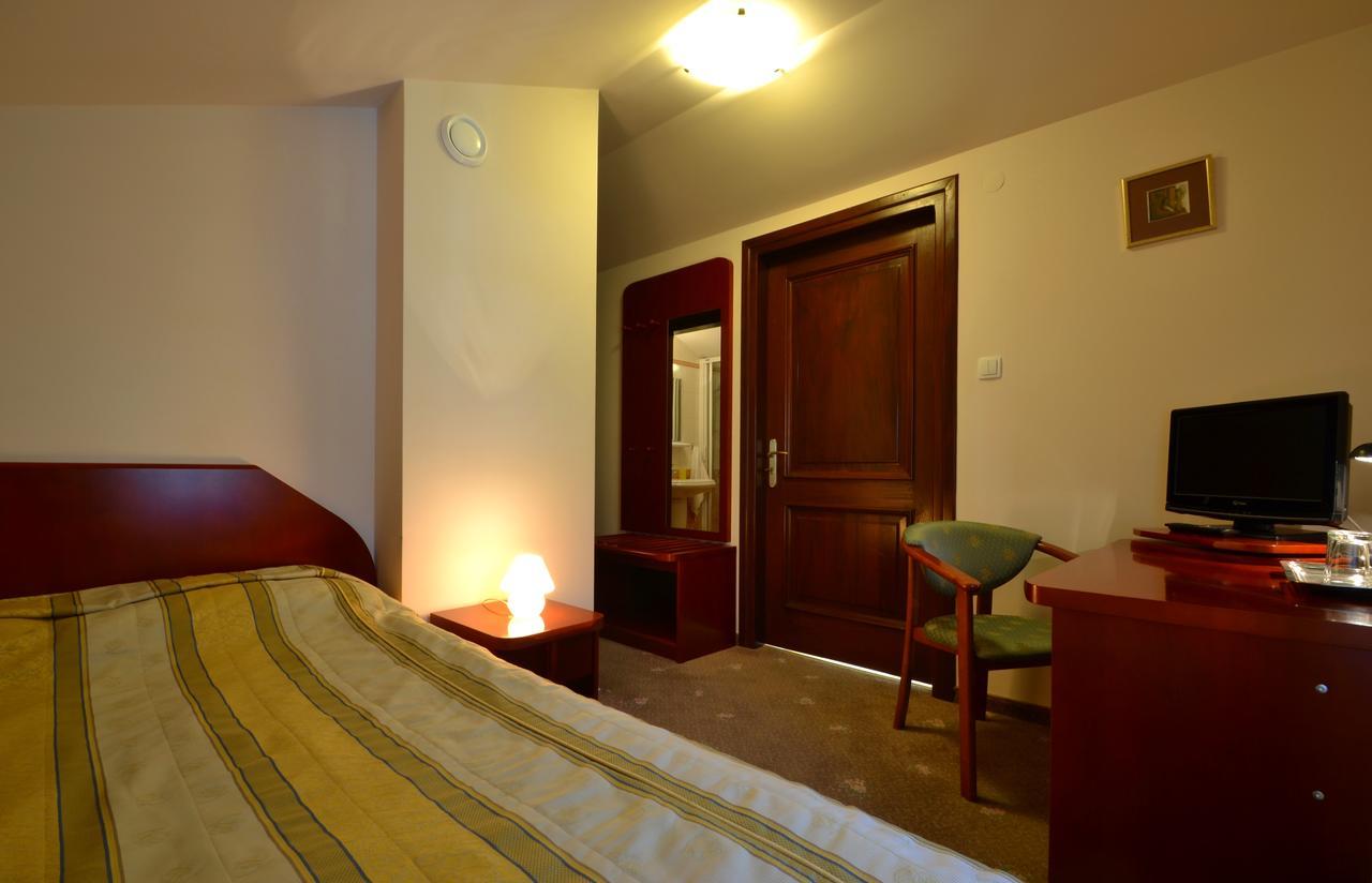 Hotel Grant Krynica-Zdrój Kültér fotó