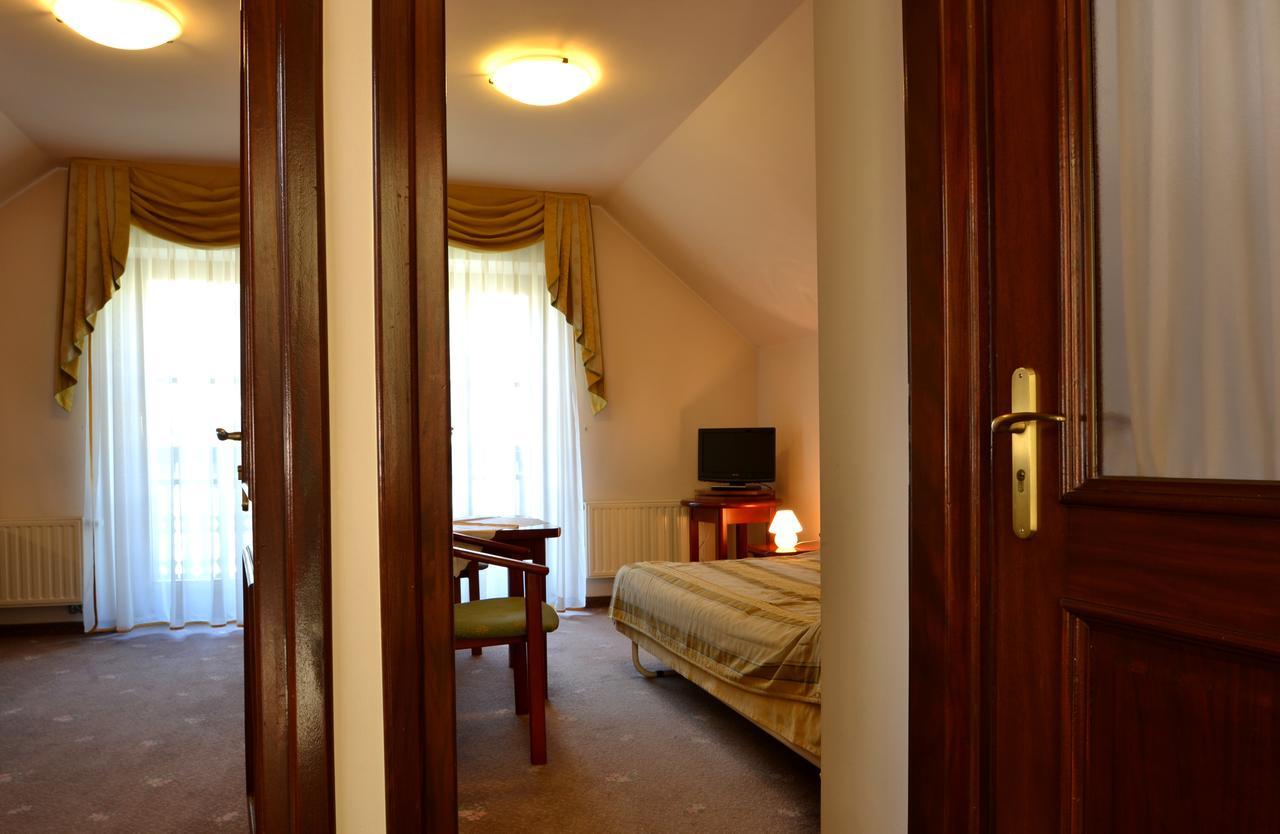 Hotel Grant Krynica-Zdrój Kültér fotó
